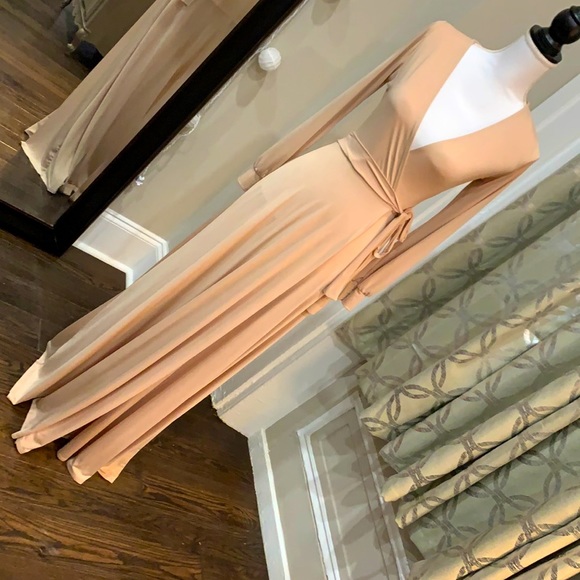 Naked Wardrobe Nude maxi dress. - Picture 3 of 8